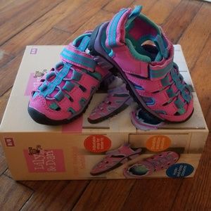 🔖NWT🔖 Toddler Girls' Trekking & Water Shoes